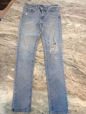 Levi’s 711 Skinny Jeans W28 L30 Light Wash Distressed Knee Stretch Denim